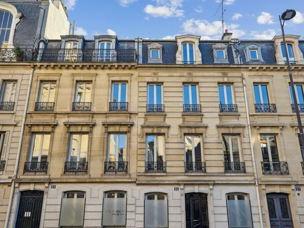 Bureaux 1118 m² 