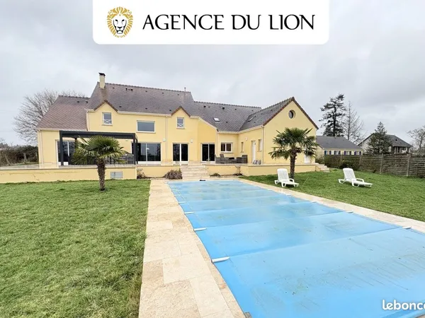Maison 10 pièces 366 m² 