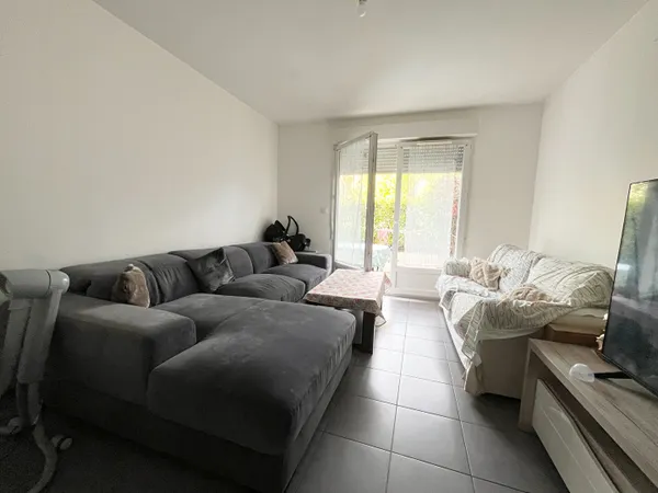 Appartement LE LUC EN PROVENCE 2 pièce(s) 40m² Avec Rez-de-jardin 