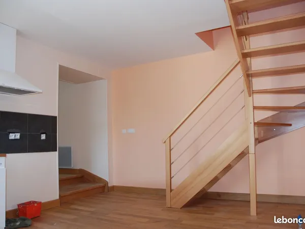 A louer Appartement T4 centre ville Pouilly en Auxois 