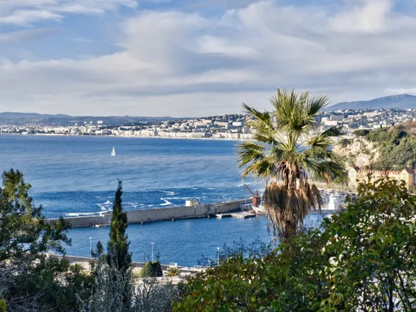 NICE MONT BORON - APPARTEMENT 2 PIECES DE 49M² A VENDRE - VUE MER - GRANDE TERRASSE DE 28M² - 