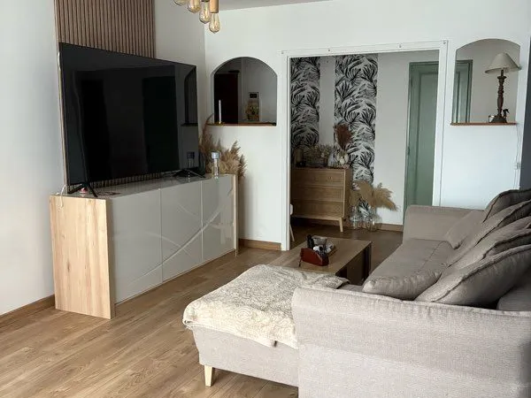 Appartement 3 pièces refait à neuf - 78,67 m² 
