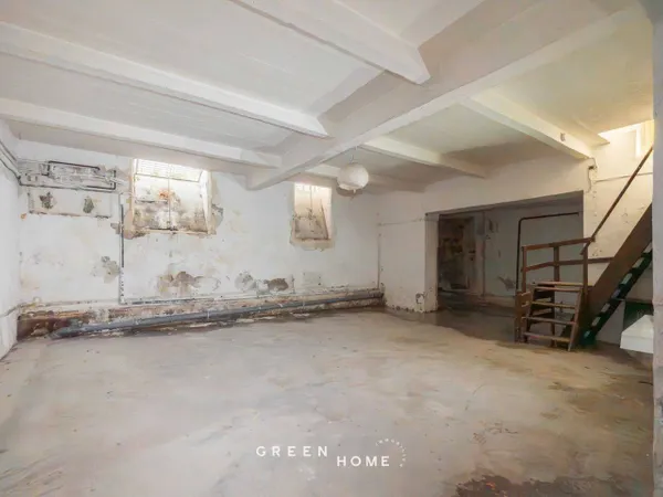 Local 98 m² 