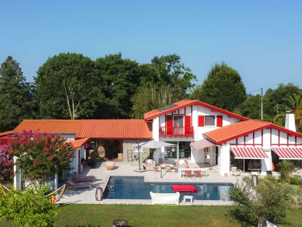 Maison 7 pièces 185 m² 