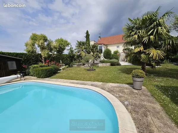 Maison 9 pièces 166 m² 