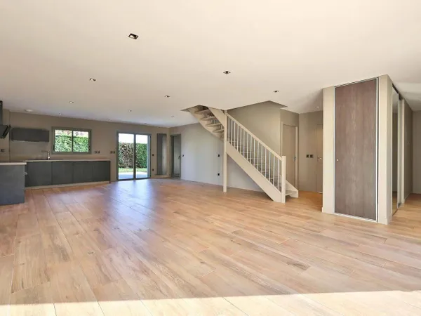 Villa 5 pièces 136 m² 