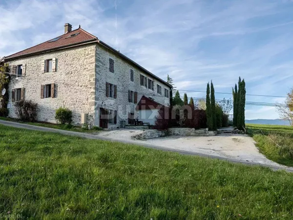 Maison 7 pièces 220 m² 
