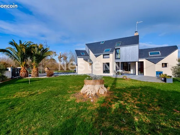 Maison 6 pièces 145 m² 