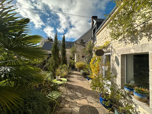 MAISON à la CAMPAGNE -DEMEURE de CHARME 