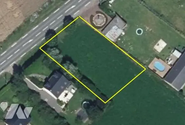 Terrain 990 m² 