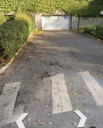 Place de parking sécurisée en sous-sol - accès facile 