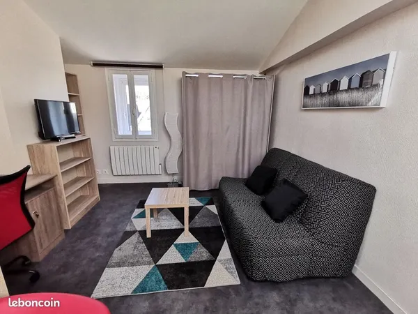 Studio calme meublé centre mairie Révolution Limoges 