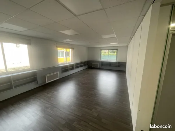Bureaux 120 m² 