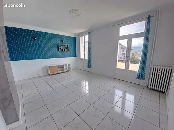 83 m² - 3 chambres - 74 900 - env. 900 /m² - Opportunité 