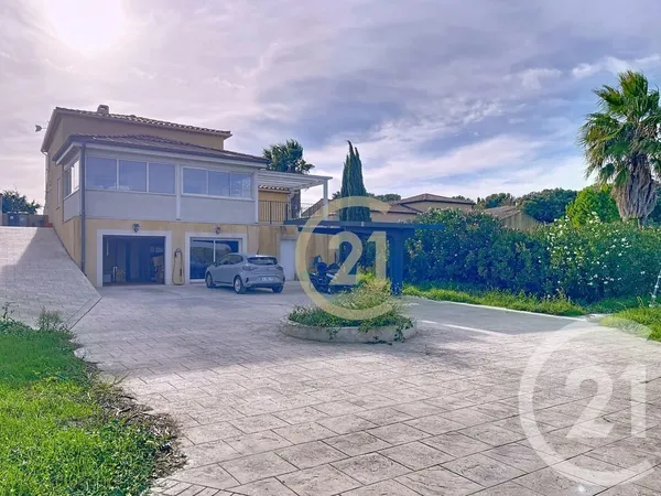 Maison 4 pièces 275 m² 