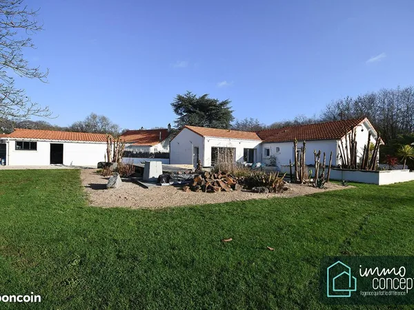 Maison 6 pièces 145 m² 