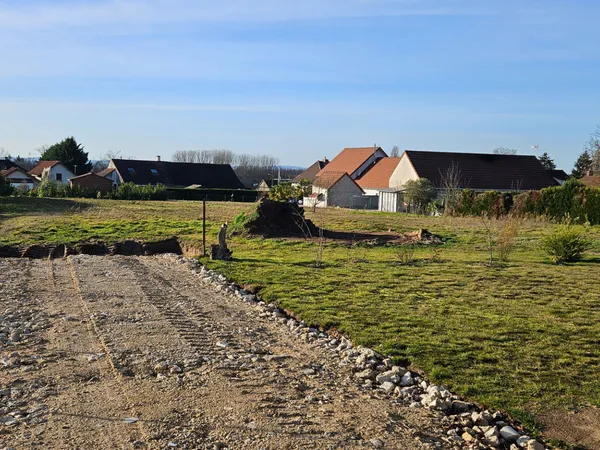 Terrain à vendre à OUROUX SUR SAONE - 1981 m² 