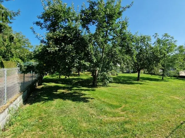 Terrain à bâtir de 400 m² à FREPILLON (95) 