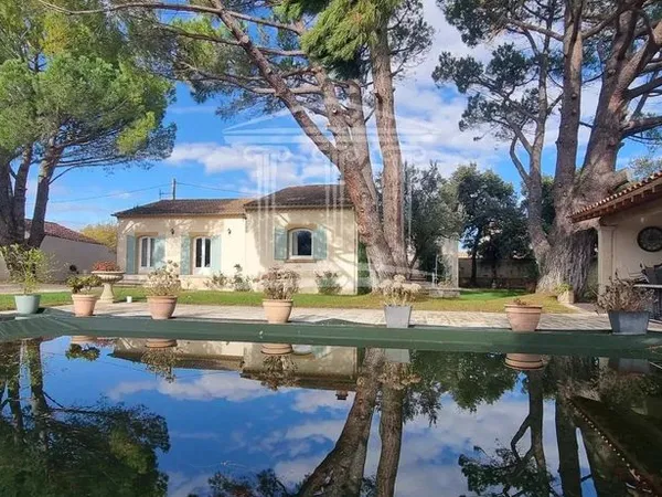 Villa 6 pièces 151 m² 