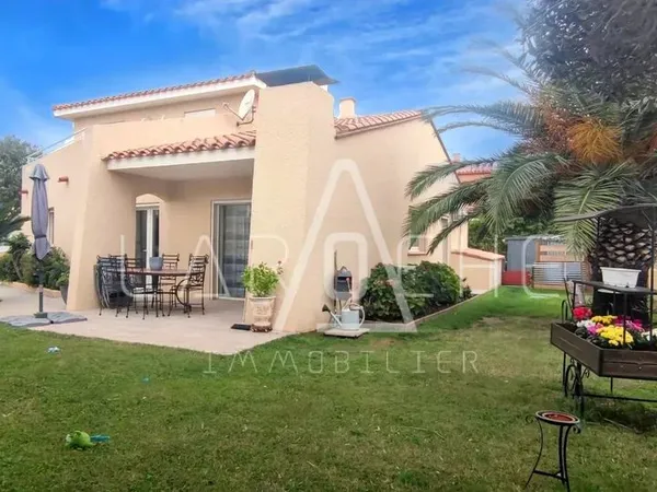 Villa 4 pièces 133 m² 