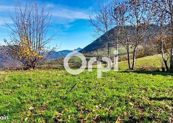 Terrain 1066 m² 