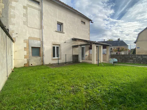 Maison 6 pièces 223 m² 