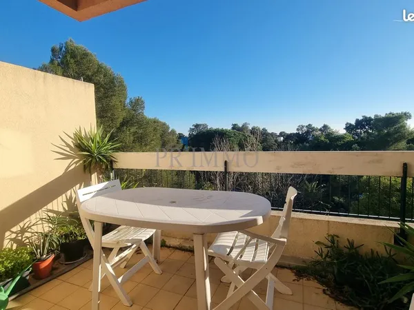 Studio 1 pièce 23 m² 