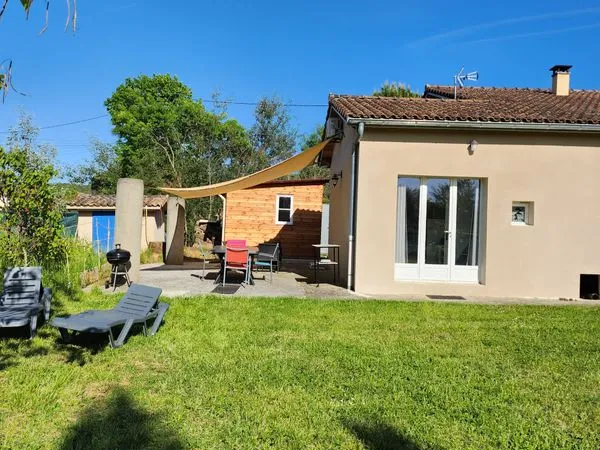 Appartement confortable Ruoms 