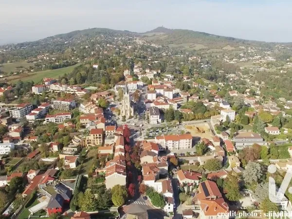 Terrain 806 m² 