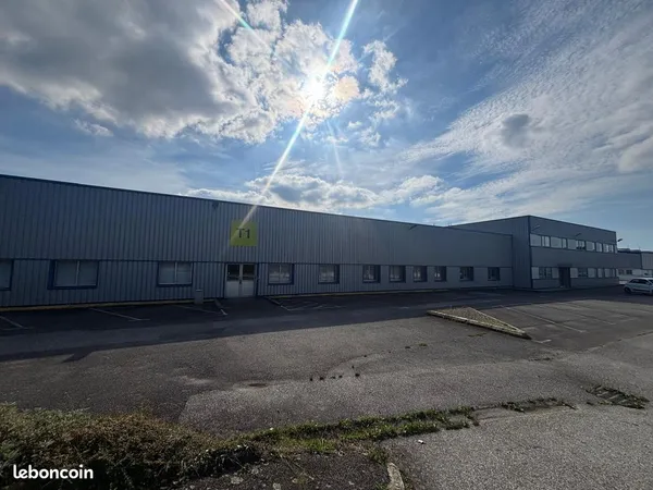 Local 4485 m² Douarnenez 