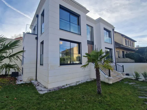 Maison 5 pièces 145 m² 