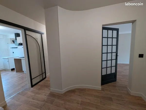Appartement 2 pièces - 4 min à pied gare SNCF - Terrasse, cave & Parking privé 
