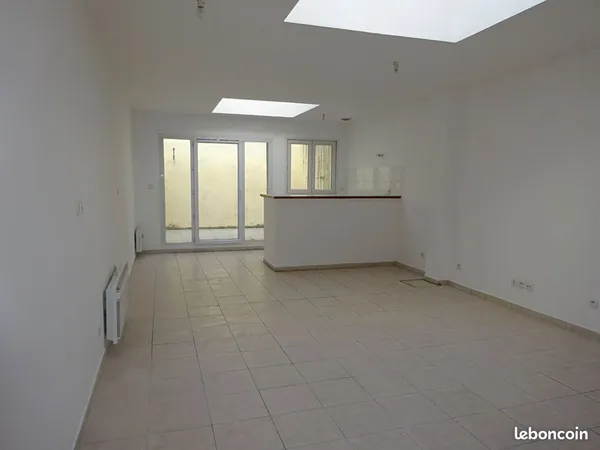 Studio 1 pièce 34 m² 