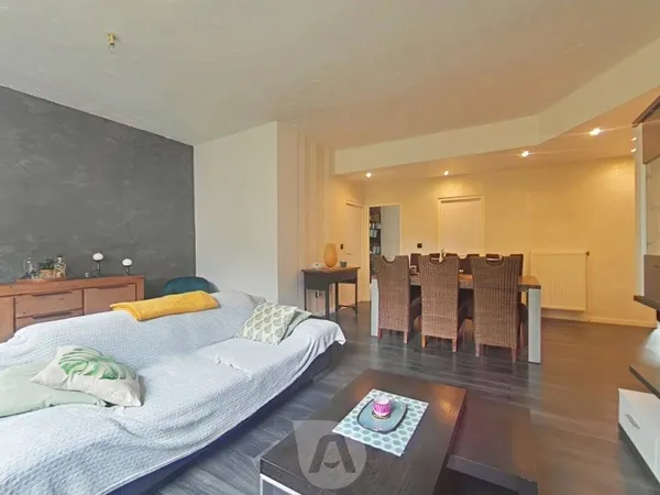 Appartement 3 pièces 81 m² 