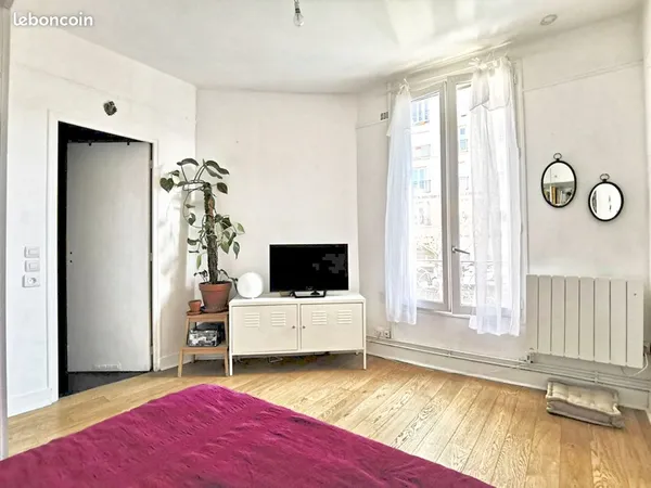Studio 1 pièce 21 m² 