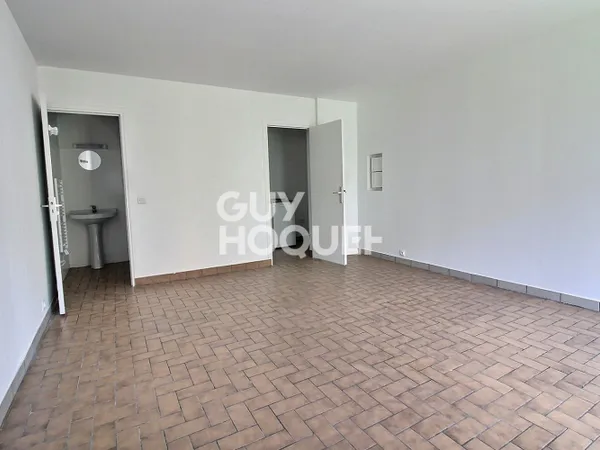 Studio non meublé à louer de 1 pièce de 30 m² 