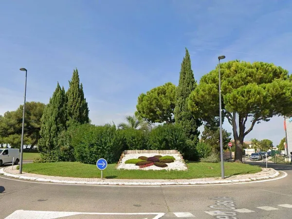 Parking 75 m² 