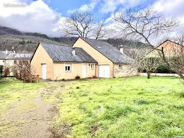 Maison 5 pièces 144 m² 