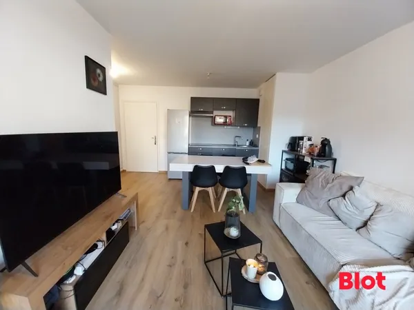 A LOUER - APPARTEMENT SUR NOYAL-CHATILLON S/SEICHE - T2 - 42,50m² 