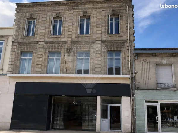 Maison 10 pièces 320 m² 
