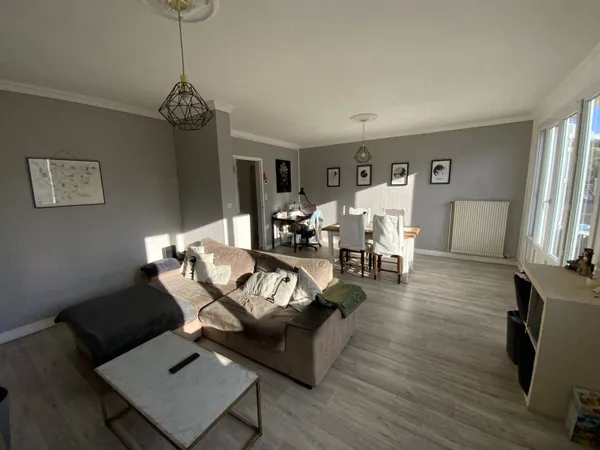 Appartement 3 pièces 74 m² 