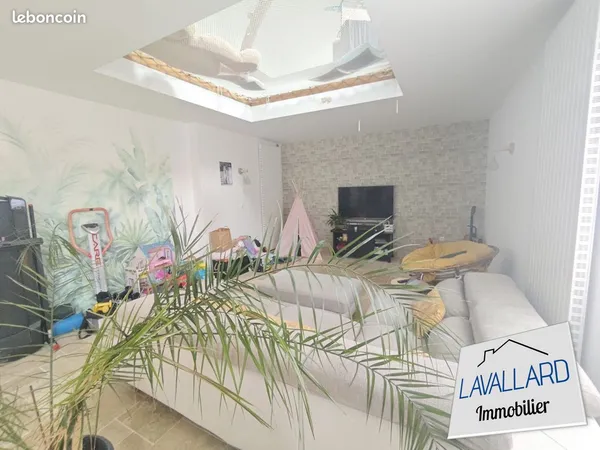 Maison 7 pièces 203 m² 