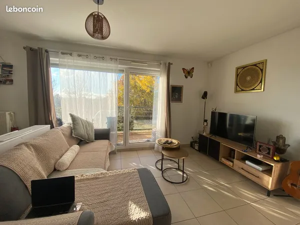 Location appartement F2 48 m² 