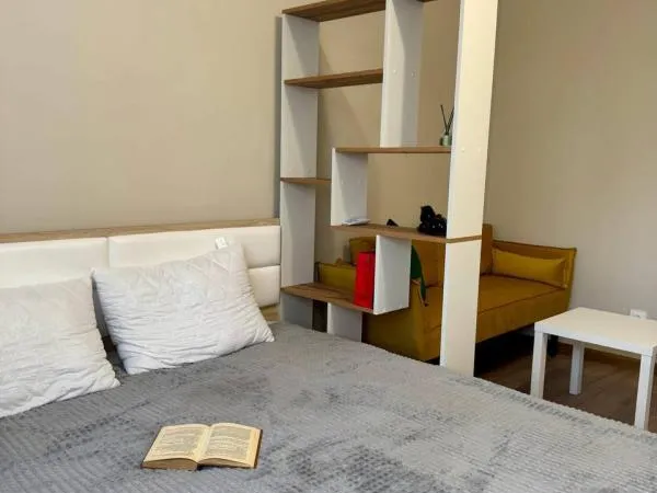 Rue Oberkampf, T2 de 33 m² 