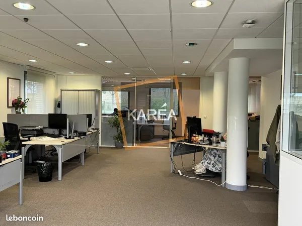 Bureaux 400 m² 