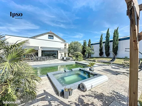 Maison 5 pièces 183 m² 