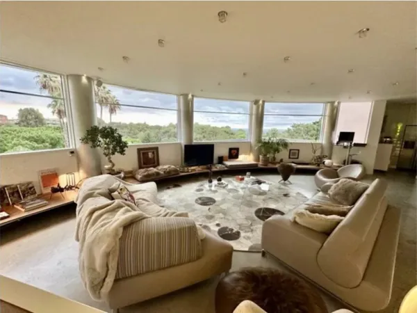 Loft contemporain de prestige au sein d'une résidence sécurisée 