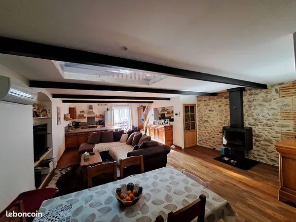 Ancienne grange rénovée 124M² au sol 