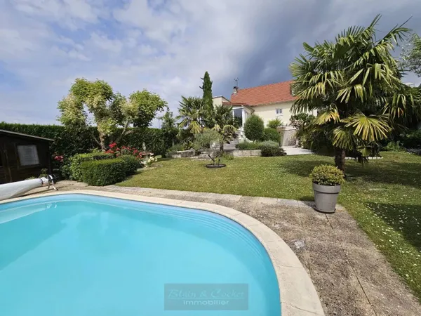 Maison 9 pièces 166 m² 