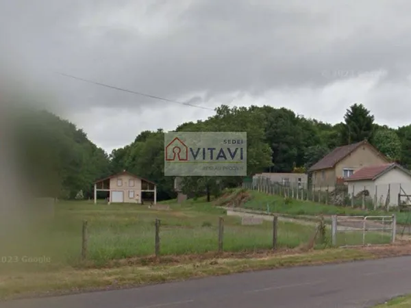 Terrain constructible 852 m² 